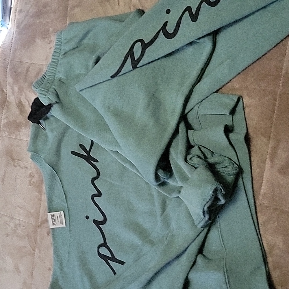 Off the shoulder sweat shirt and matching sweat pants